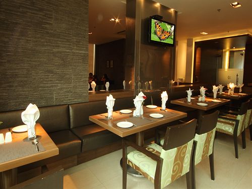 Hotel Landmark Residency 19