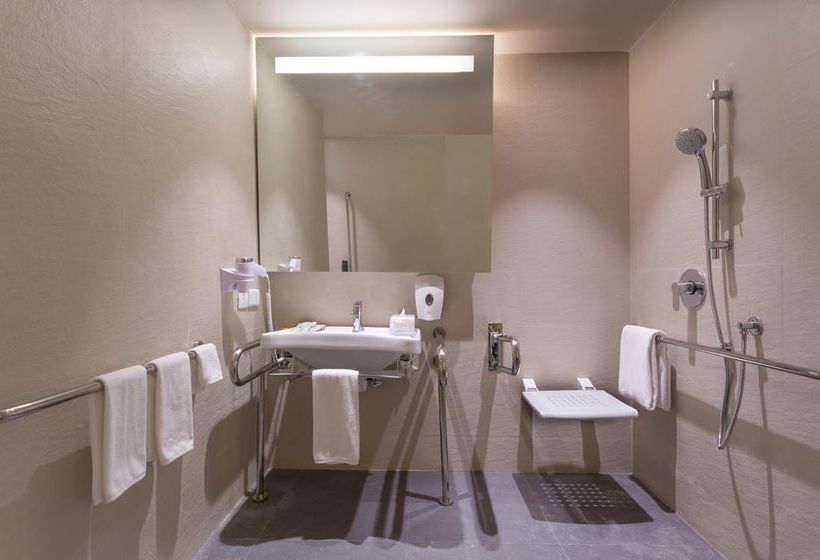 Hotel Holiday Inn Express Chennai Mahindra World City 3