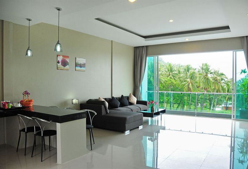 Hotel Am Surin Place 10