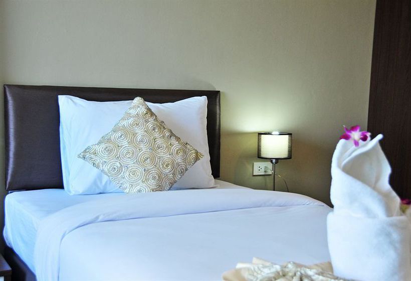 Hotel Am Surin Place 16