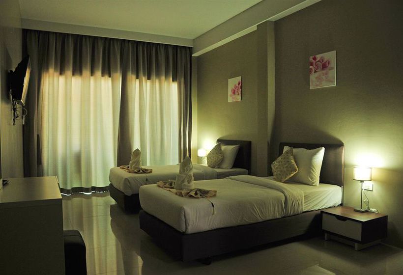 Hotel Am Surin Place 2