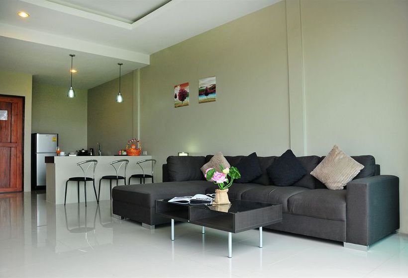 Hotel Am Surin Place 8