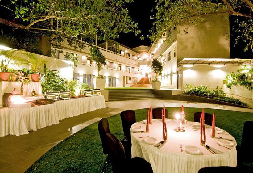 Citrus Hotels Lonavala 4