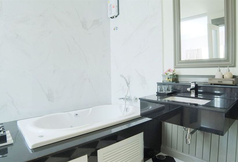 Hotel Raya Surawong Bangkok 4