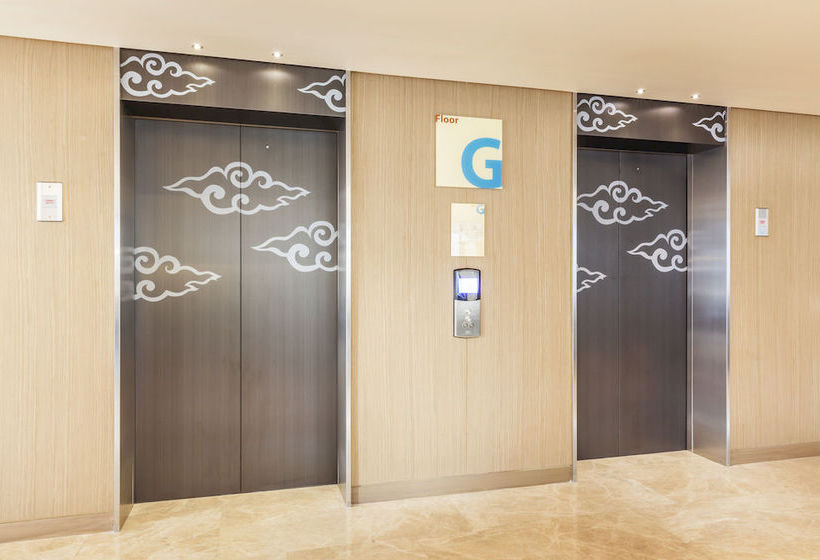 Hotel Holiday Inn Express Bangkok Sukhumvit 11 16