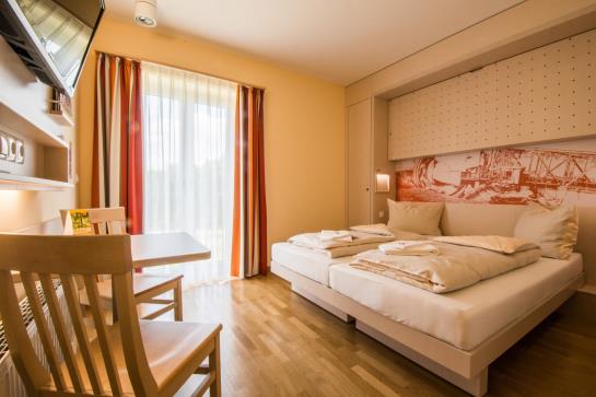 Hotel Jufa Jülich Energiewelt Indeland Im Brückenkopf-park 3