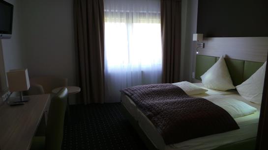 Pension Gasthof Rhoenblick - Gaestehaus 5