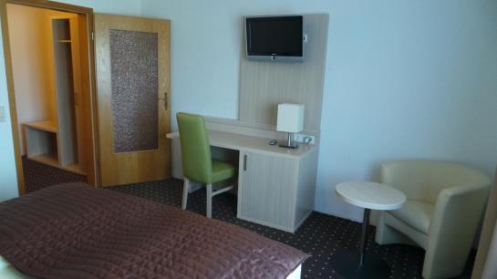 Pension Gasthof Rhoenblick - Gaestehaus 7