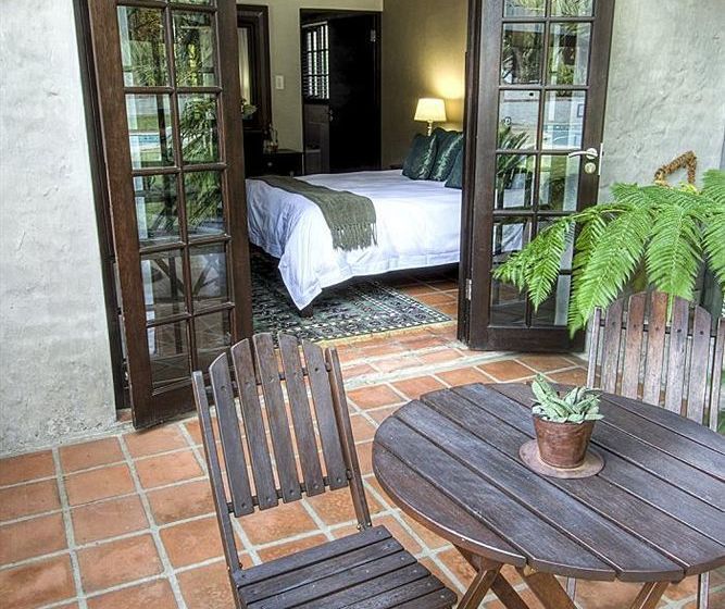 Hotel Ashdown House 4