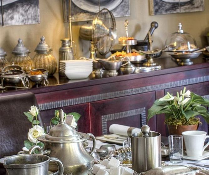 Hotel Ashdown House 9