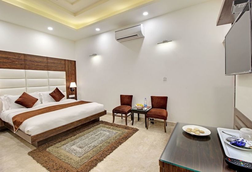 Wood Castle Spa Resort Corbett 17