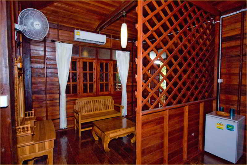 Baan Haad Yao Villas 16