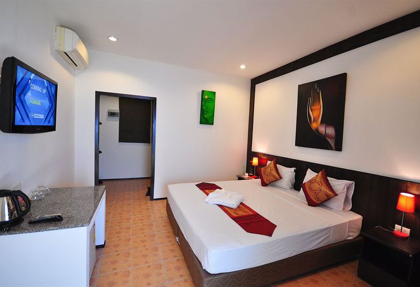 Hotel Phuket Airport 11