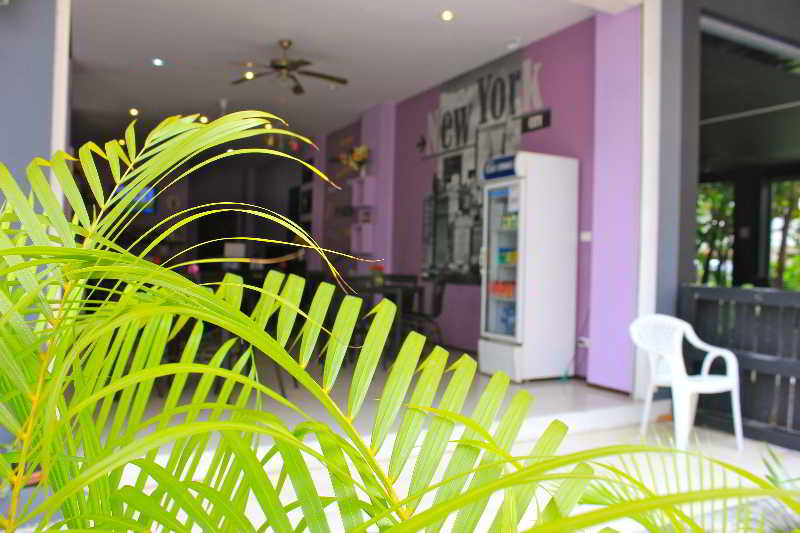 Allya Patong Hotel 1