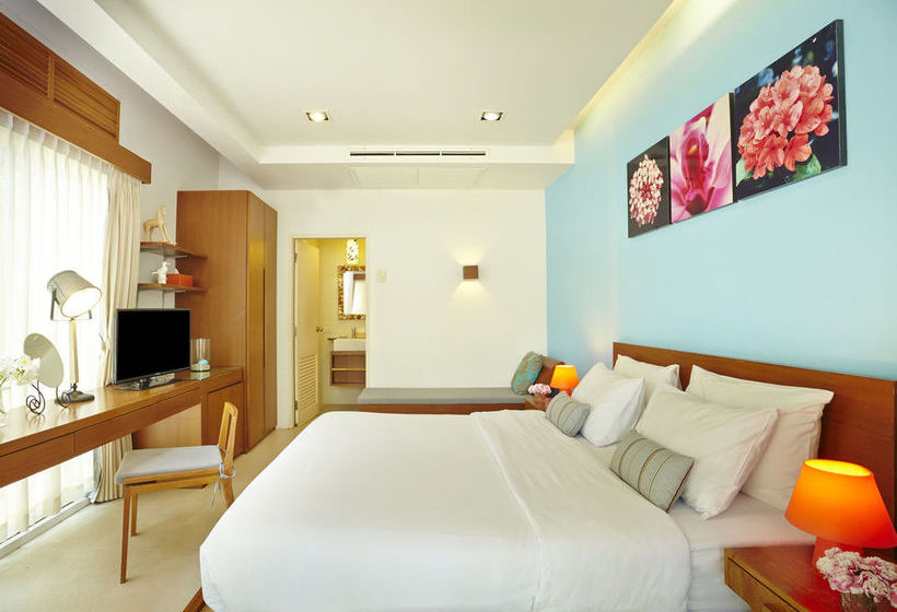 Hotel Bandara On Sea