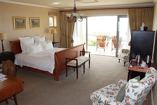 Hotel On The Cliff Guest House 10