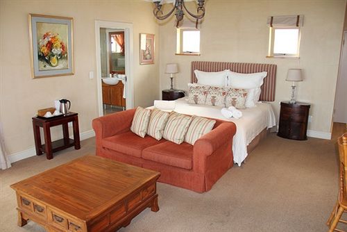 Hotel On The Cliff Guest House 13