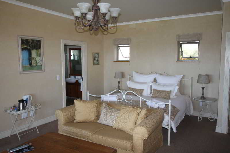 Hotel On The Cliff Guest House 2