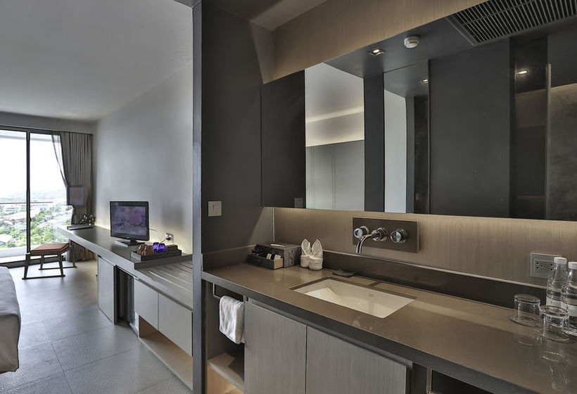 The Yama Hotel Phuket 12