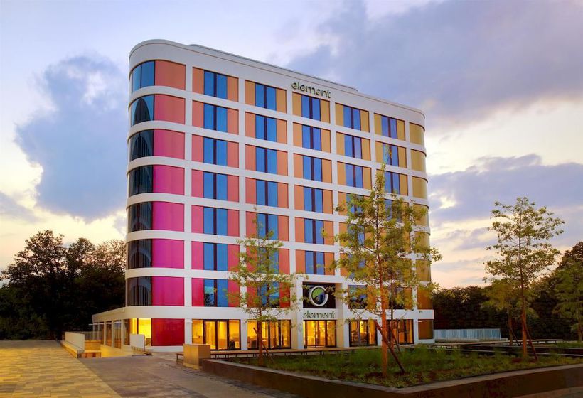 Hotel Element Frankfurt Airport 1