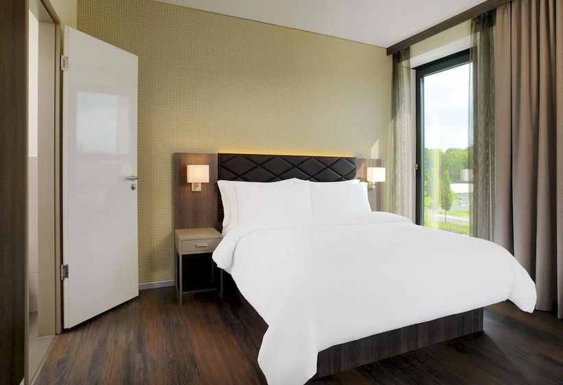 Hotel Element Frankfurt Airport 2