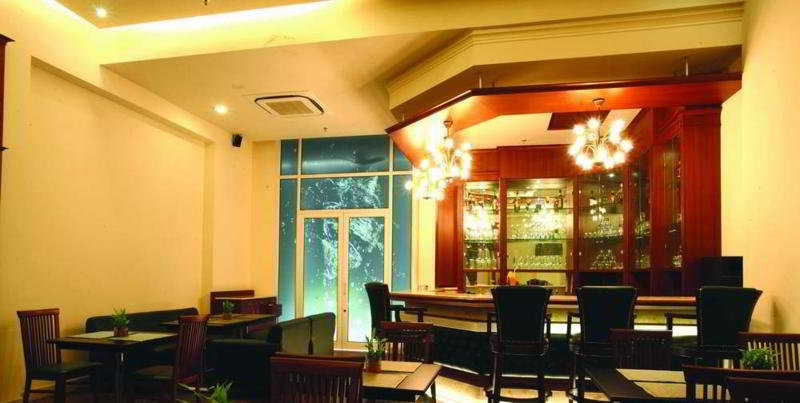 Hotel Ambrosia Sarovar Portico 4