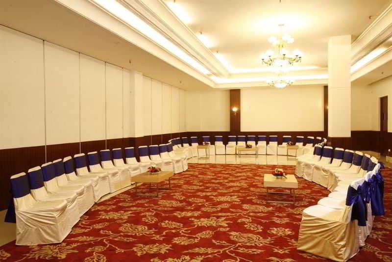 Hotel Ambrosia Sarovar Portico 7