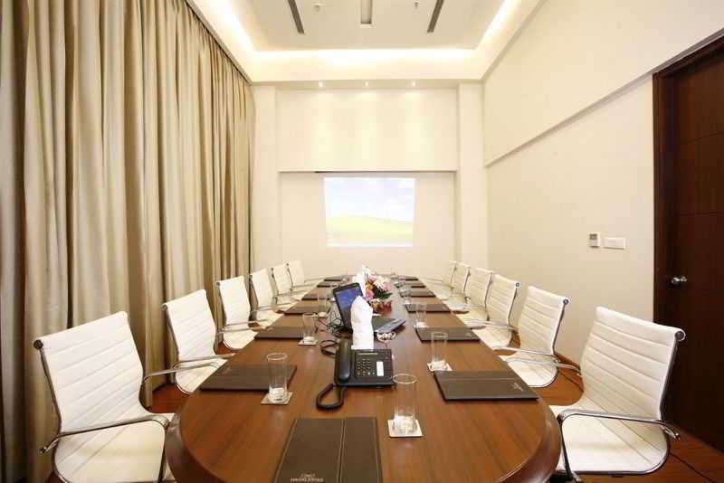 Hotel Ambrosia Sarovar Portico 9