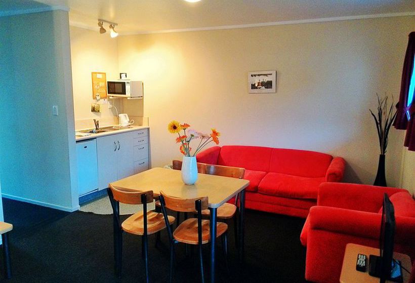 Ann's Volcanic Rotorua Motel 8