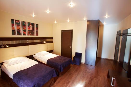 Mini Hotel in Center 3