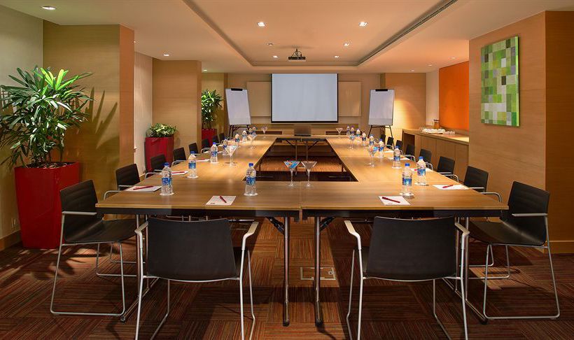 Hotel Ibis Bengaluru City Centre 7