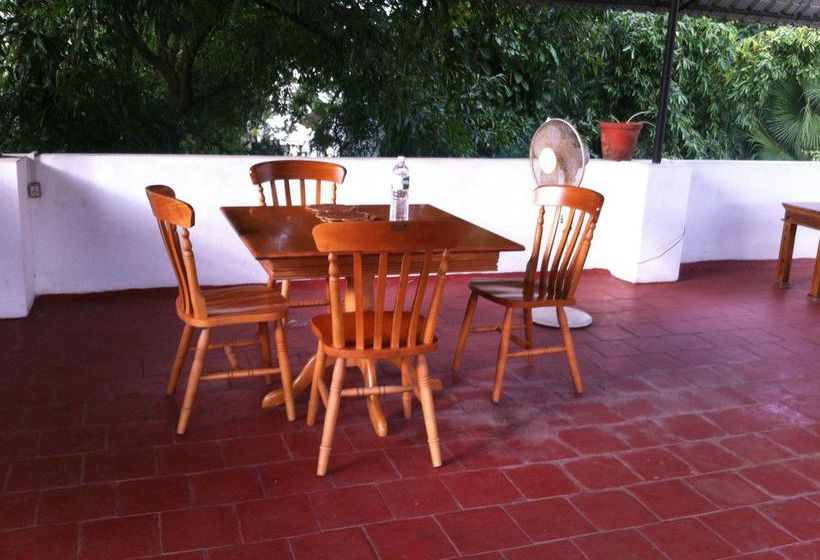 Hotel Xl Homestay 15