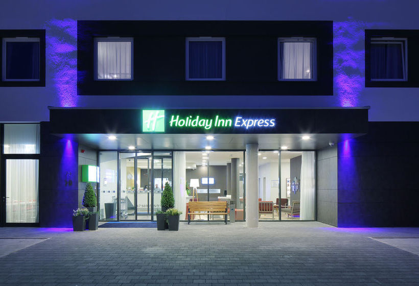 Hotel Holiday Inn Express Friedrichshafen 12