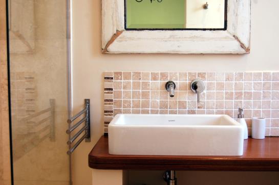 Pension Six on Scott Guesthouse 9