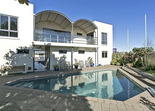 Hotel Comfort Inn Academy 1