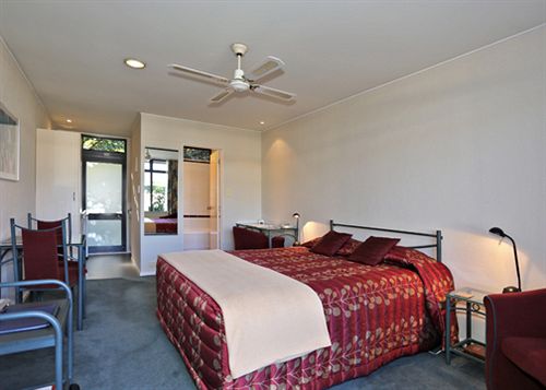 Hotel Comfort Inn Academy 5