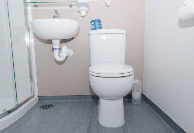 The Setup On Manners 18