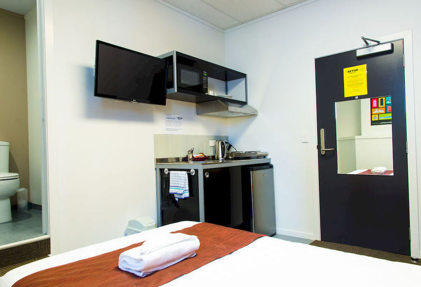 The Setup On Manners 4