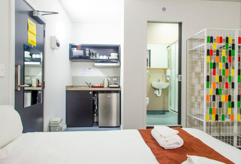 The Setup On Manners 8