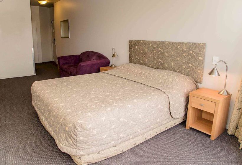 Hotel Airport Motor Lodge 12