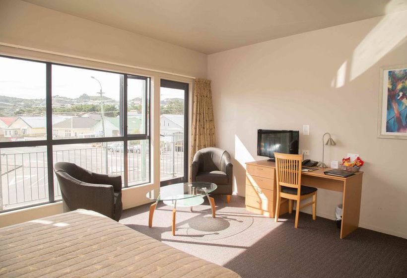 Hotel Airport Motor Lodge 14