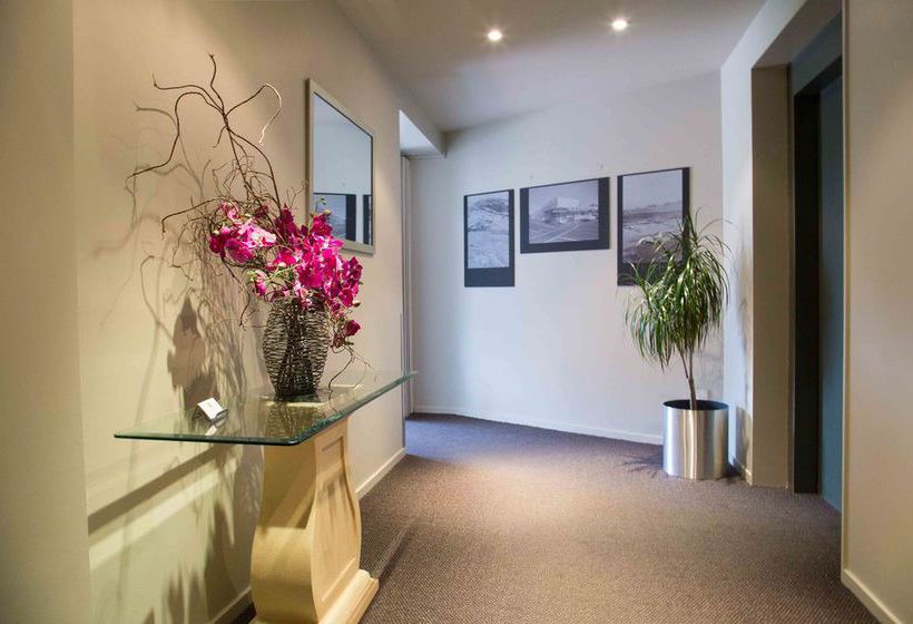 Hotel Airport Motor Lodge 16