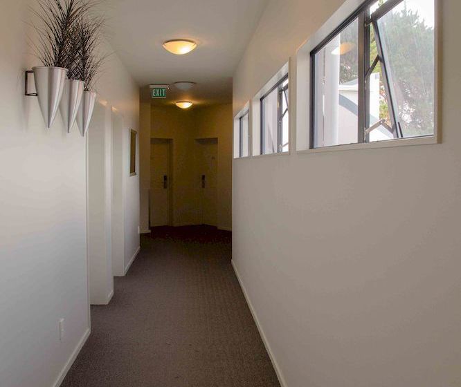 Hotel Airport Motor Lodge 20