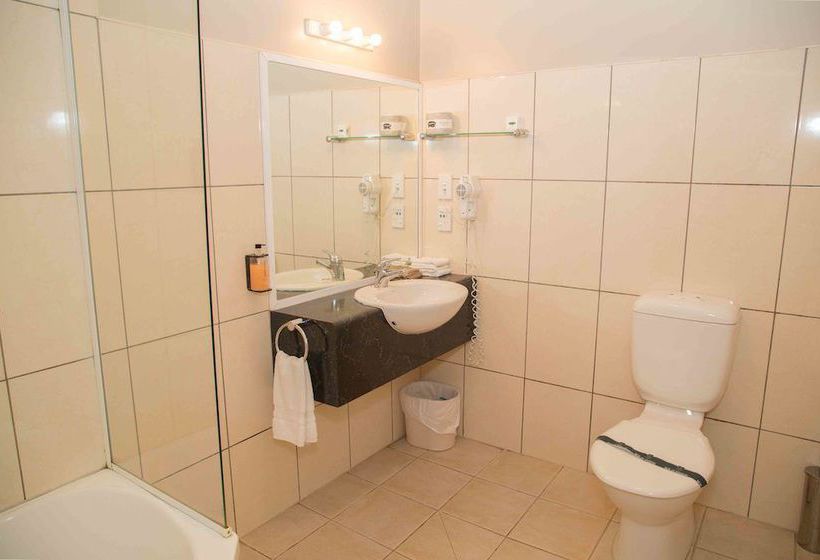 Hotel Airport Motor Lodge 6