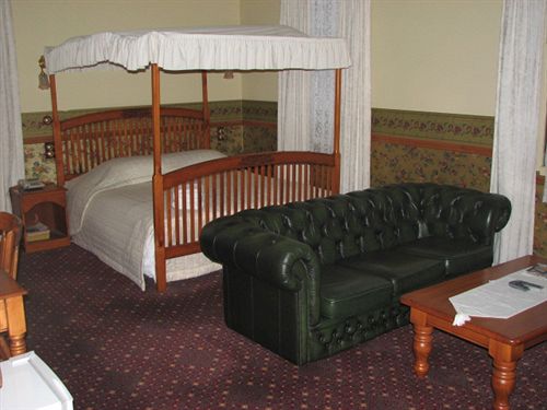 Hotel The Shepherds Arms 11