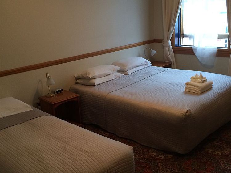 Hotel The Shepherds Arms 7