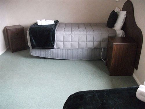 Hotel Admirals Motor Lodge