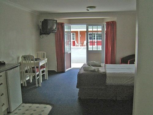 Hotel Admirals Motor Lodge 14