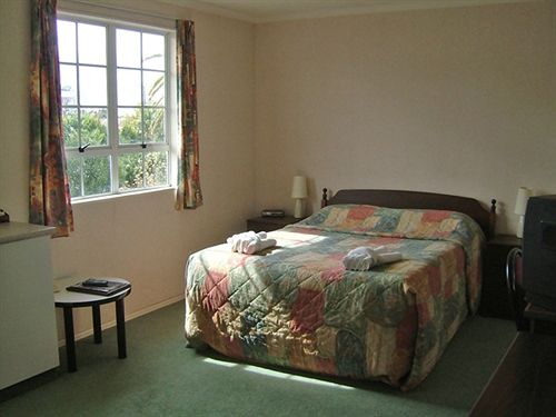 Hotel Admirals Motor Lodge 18