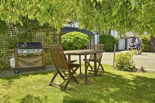 Aston Court Motel Blenheim 8